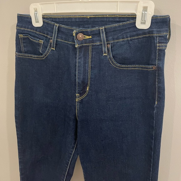Levi Strauss & Co Jeans - Picture 9 of 10